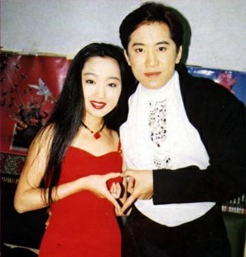 毛宁杨钰莹重逢舞台，共叙友情最新消息曝光