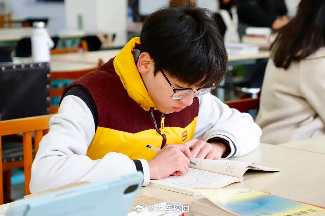 Caoliu社区最新地址探索，知识的海洋与自信的学习之旅